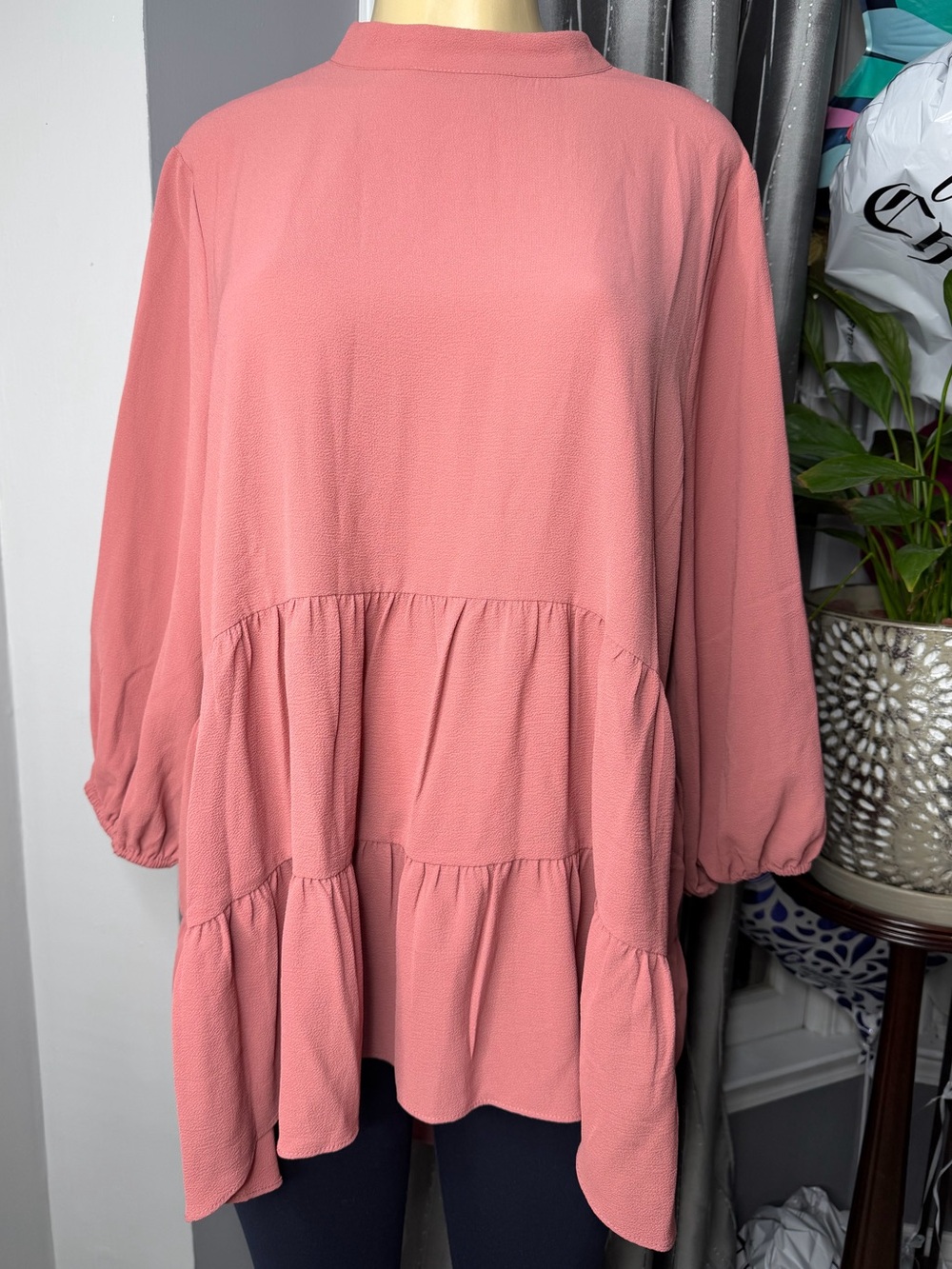 East.1946 Women's Sz 14/16W Relaxed Peplum Tiered Long Sleeve Top - Pink NWT